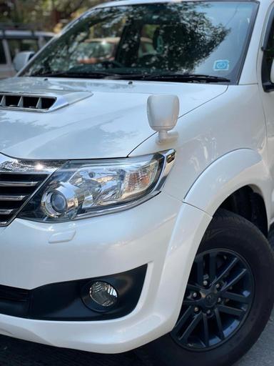 2013 TOYOTA FORTUNER 4*2 MANUAL