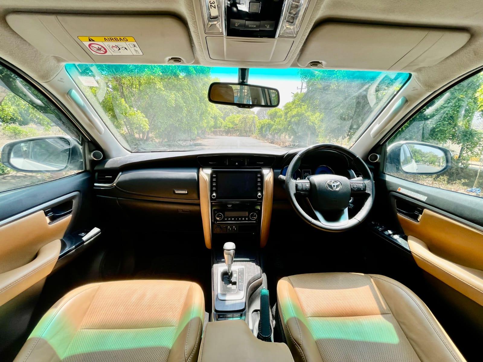 Toyota Fortuner 4×2 Automatic