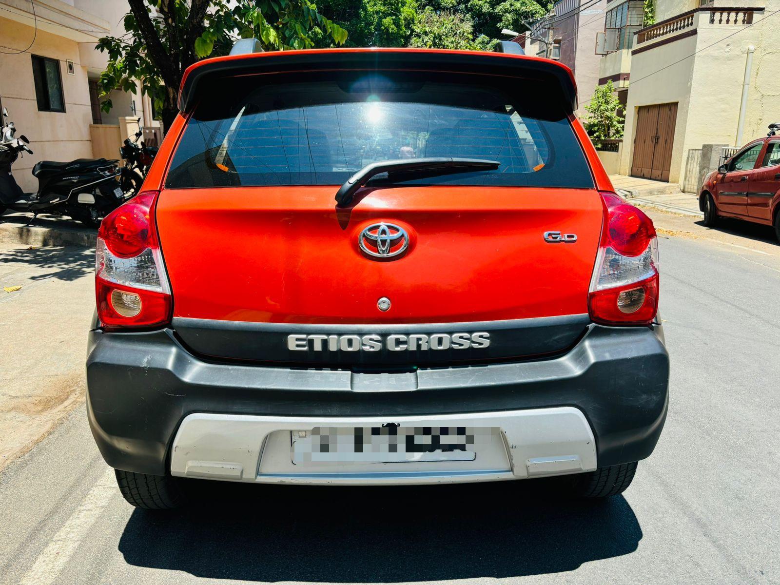 Toyota Etios cross